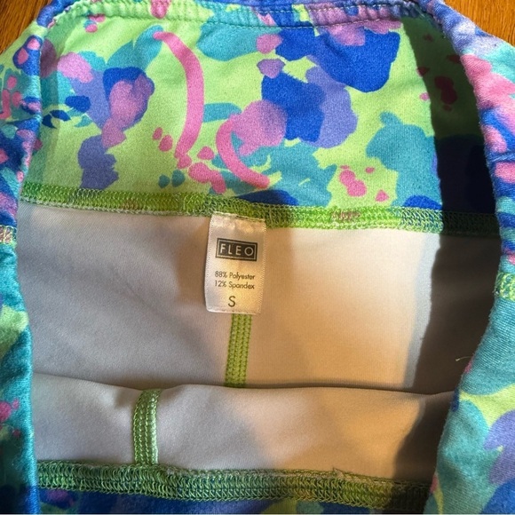 FLEO Colorful Patterned Athletic Shorts Size Small - Picture 2 of 4